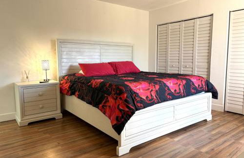 Bright 2BR Poolside Retreat Downtown Fort Myers - Foto 37