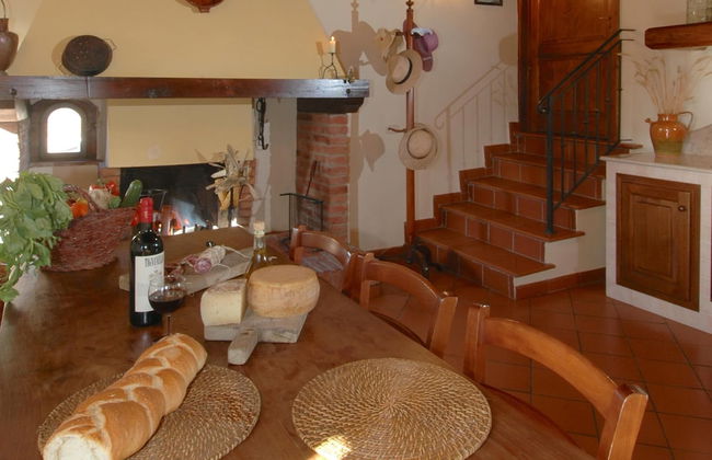 Agriturismo near Cortona with Spacious Garden & Swimming Pool - Foto 27