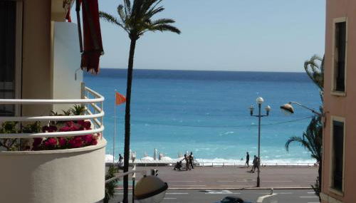 Nice Centre - Apartment with balcony and stunning sea view! - Photo 1