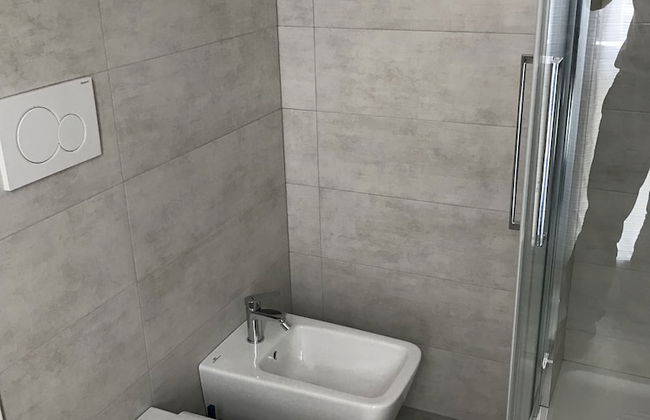 Feel at Home Apartments & Rooms - Foto 14