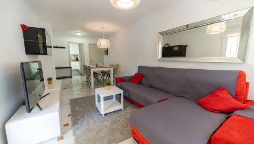 WintowinRentals Terrace, Pool, Parking in Cala del Moral - Photo 3