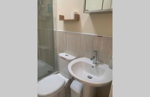 Stay on the grounds of this beautiful Manor house - Photo 6