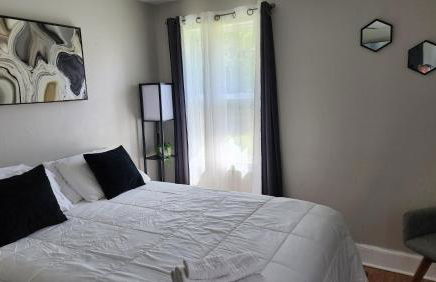 Hangout by firepit near USC with PET - Foto 21