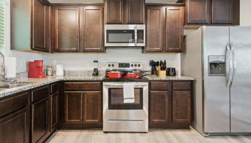 4BR Townhouse King Bed 2-Story Near NC State - Foto 2