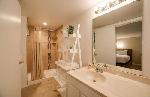 Inviting Colorado Springs House with Spacious Deck! - Foto 14