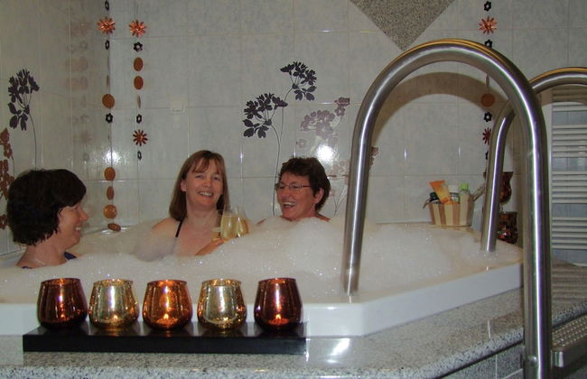 Holiday Home With Panoramic View and Every Convenience - spa - Photo 33