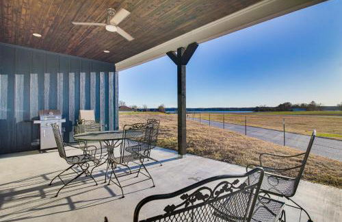 Lake and Sunset Views Spacious Monkey Island Home - Foto 3