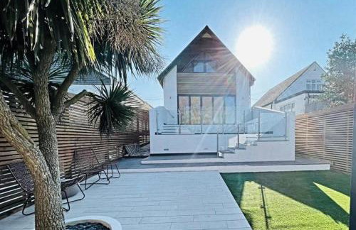 The Bay House, Sea Views and Walk to the Beach - Foto 1