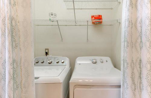 Walk to East Beach Apt with Outdoor Space - Photo 17