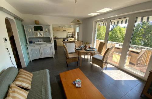 Luminous apartment in Kehl near Strasbourg, conveniently located next to a tram stop with direct access to Strasbourg city centre - Foto 2