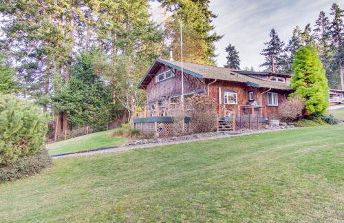 Puget Sound Cottage with Private Community Beach! - Photo 28