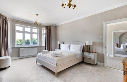 Merry Lakes - Luxury Lakeside Escape with Pool - Just 30 Minutes from London - Foto 39