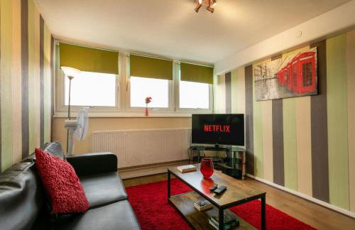 City Centre - Next to Hilton Hotel - Victoria Centre 2 Bedrooms Apartments - Close to Theatre Royal - in Victoria Centre Shopping Centre - 24 Hours Access - Parking Cars or Vans from Five Pounds a Day - Onsite Parking from Ten Pounds a Day - Foto 51