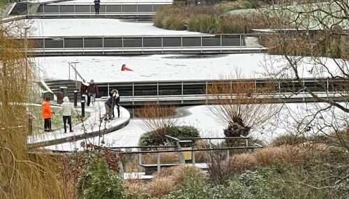 Luxury 2 Bedroom Apartment- Lake view - Free Parking - Wembley Stadium 5KM - Foto 3