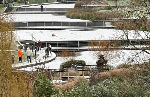 Luxury 2 Bedroom Apartment- Lake view - Free Parking - Wembley Stadium 5KM - Foto 3