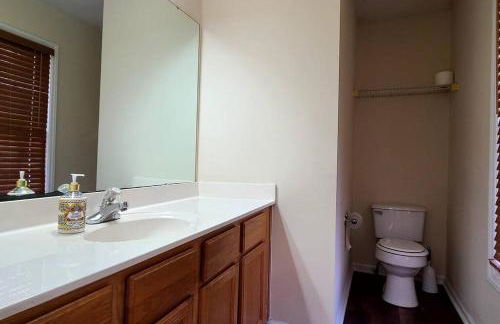 Sweet Home in the heart of Cary Close to NCSU UNC DUKE - Foto 38