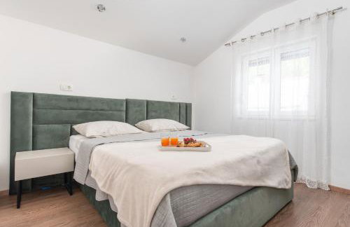 Luxury Villa Kristina with Heated Pool near Omis for 12 Guests - Foto 21