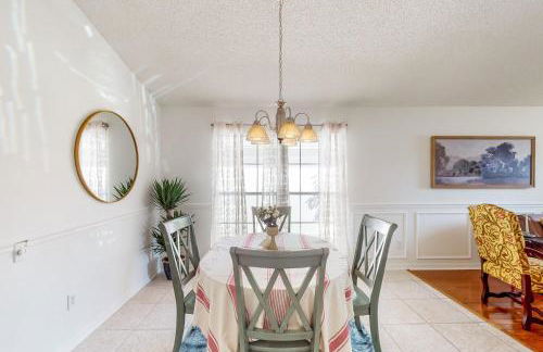 Families with Pets! Home Near Orlando Theme Parks - Photo 6