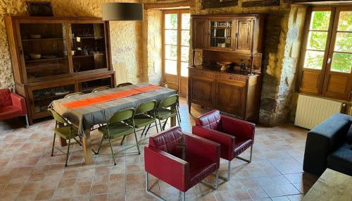 Gîtes OSTAL de Marcillac avec piscine - Le Pigeonnier - Foto 5