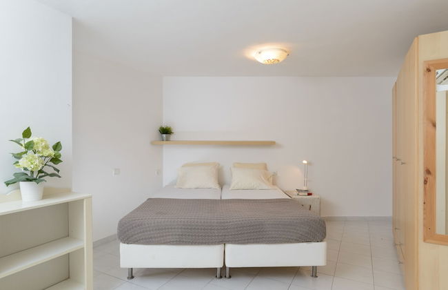 3BR Apt Steps from Sea W Parking - Foto 6