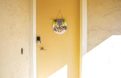 Central 3BR Home Steps from Castro St - Foto 34