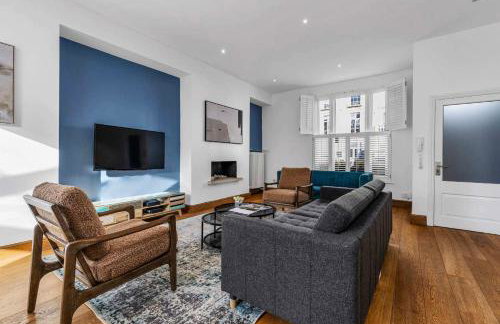 Beautiful 3-Bedroom House with Garden and Rooftop Retreat - Foto 2