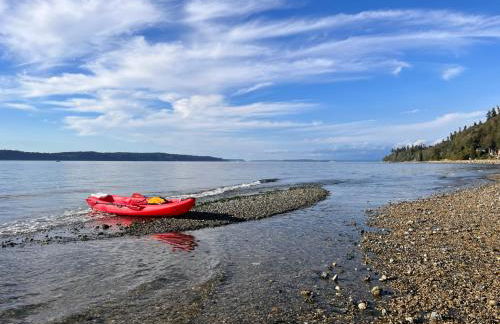 Stunning House with Views of Puget Sound! Ideal for Family Reunions - Photo 150