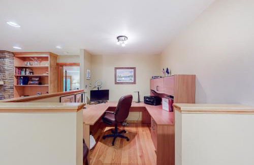 Up The Hill - Photo 11