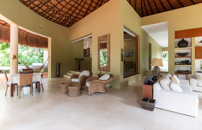 w Charming 5BR Villa at Mesa de Yeguas - Photo 6