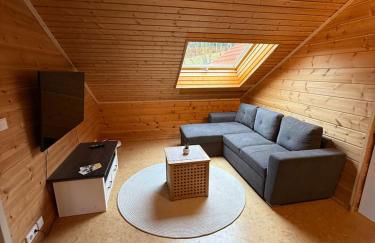 Blockbohlen HolzHaus mit Sauna, Outdoor Jacuzzi und BadeTeich - Foto 56