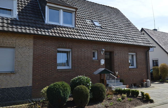 Cozy Apartment in Rees With Wifi - Photo 18