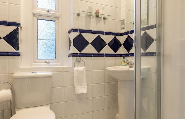 Endell Street - Photo 14