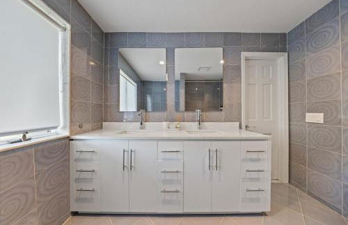 Family Staycation Retreat 7BDR Sauna Games - Foto 35