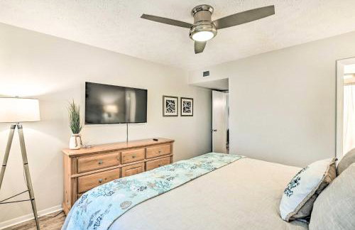 Oceanfront Condo with Furnished Deck and Views! - Foto 11