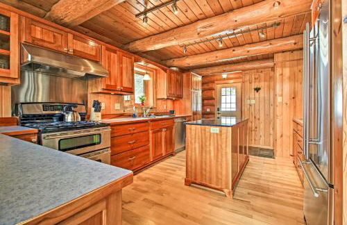 Lakefront Log Cabin with Dock about 9 Mi to Lutsen Mtn - Foto 10