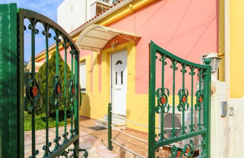 Villa Elli 1 Beach front with garden - Photo 11