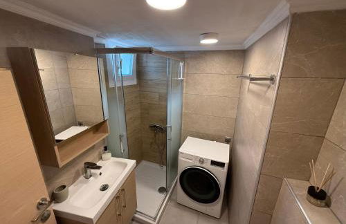 Charming In-Town Apartment - Foto 13