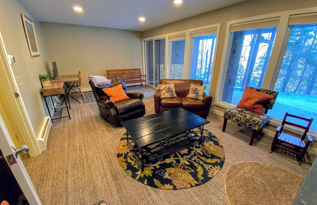 A1 Luxury Bretton Woods Ski-in Ski-out Townhome Next to Beginner ski Area Fast Wifi Keyless Entry - Photo 21