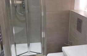 Stylish 2 bedrooms, 2 bathrooms with workspace in Milton Keynes - Photo 11