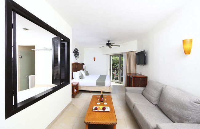 Sandos Caracol Nature Resort & Water Park All Inclusive - Photo 24