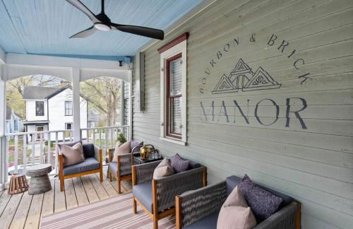 Bourbon Trail Duplex~ HOT TUB~ Walk to Downtown - Foto 19