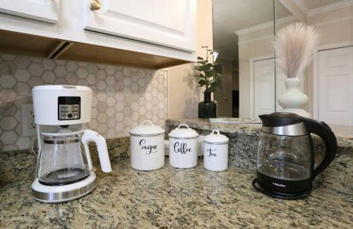 Stylish Sanctuary King Beds Upscale Condo - Foto 18