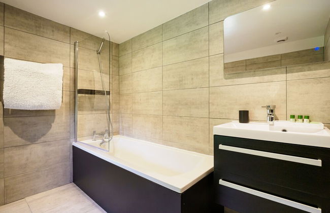 Gildridge Estat Large Group Tennis Court - Foto 38