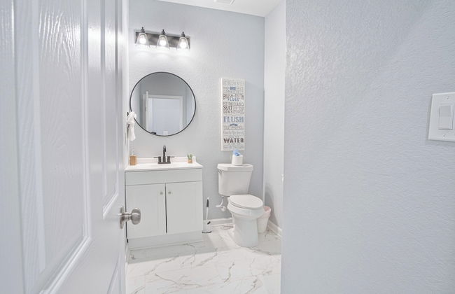 Lovely & Charming 4br/2.5ba Near Downtown's Prime - Foto 20