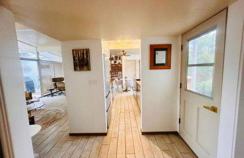 LOOK and BOOK! Midcentury Modern Home near Beach! - Photo 8