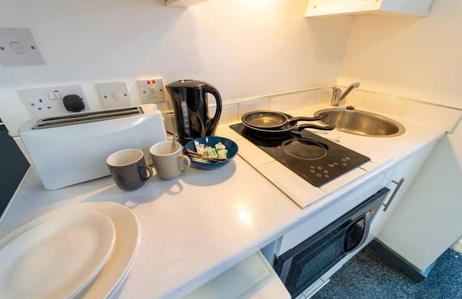 Spacious Comfortable Studio Near the University - Photo 18