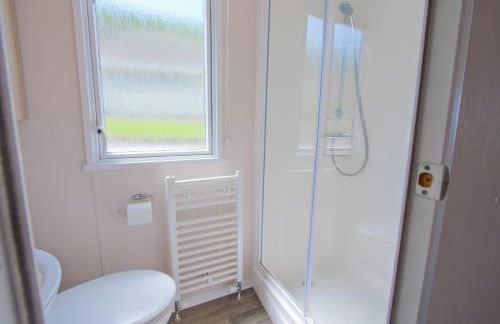 Three Bedroom Instow Caravan - Foto 10