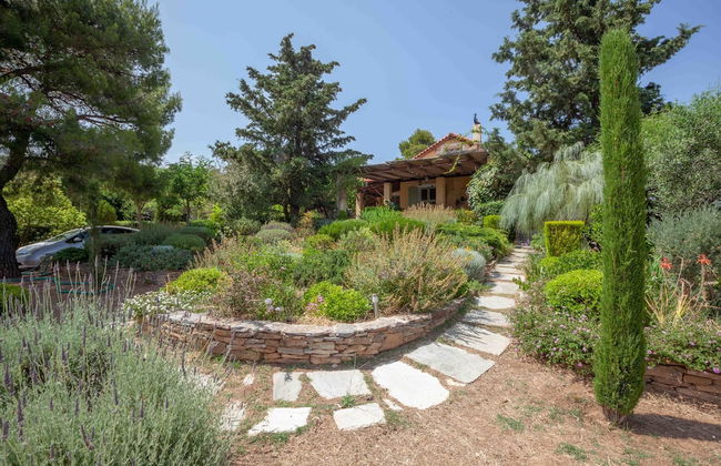 Beautiful mini eco farmhouse - Photo 26