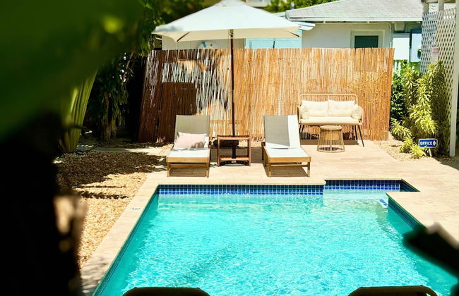 Islands Inn on the Drive - Poolside Paradise - Queen Bed - B2 - Foto 23