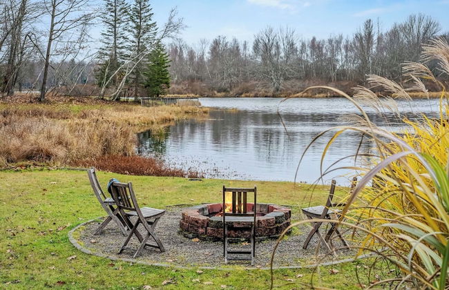 Chalet All Day Avantstay Lakeside, Firepit, Shared Pool - Foto 58